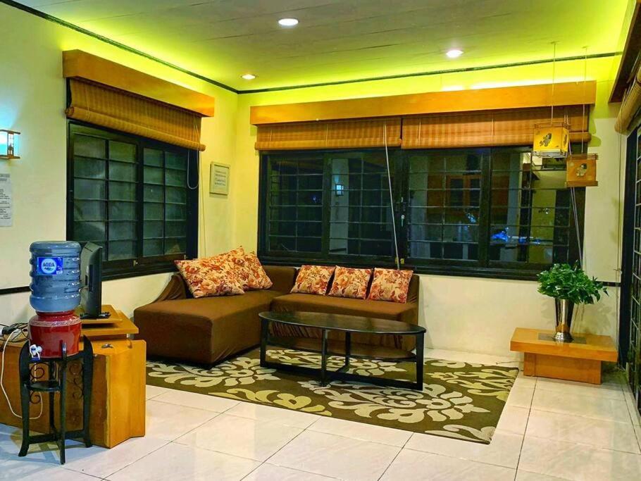 Designer Villa Osaka Puncak Exterior photo