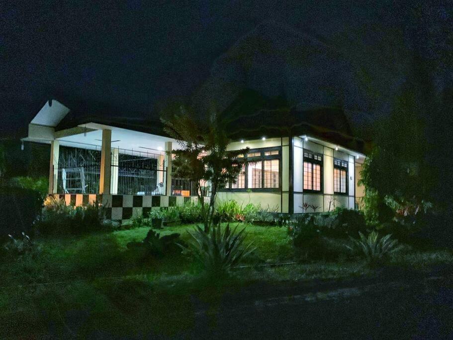 Designer Villa Osaka Puncak Exterior photo